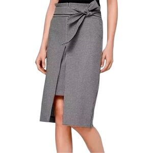 WHITE HOUSE BLACK MARKET Checkered Skirt Belted Double Layered Skirt size 6 Med.